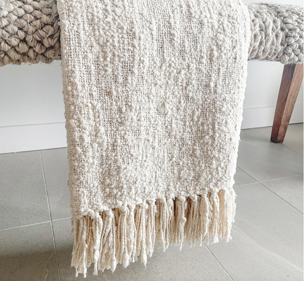 Cozy Cotton Boucle Fringe Throw